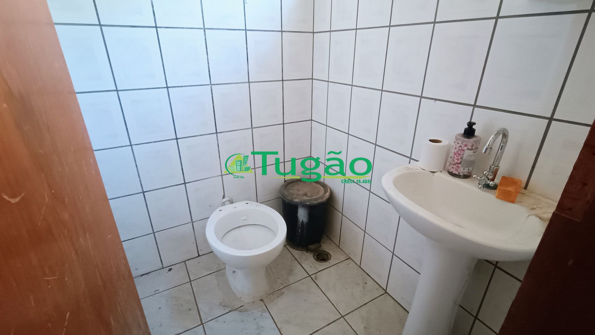 Loja / Salão / Ponto Comercial  à venda, 150m² — foto 2 de 10