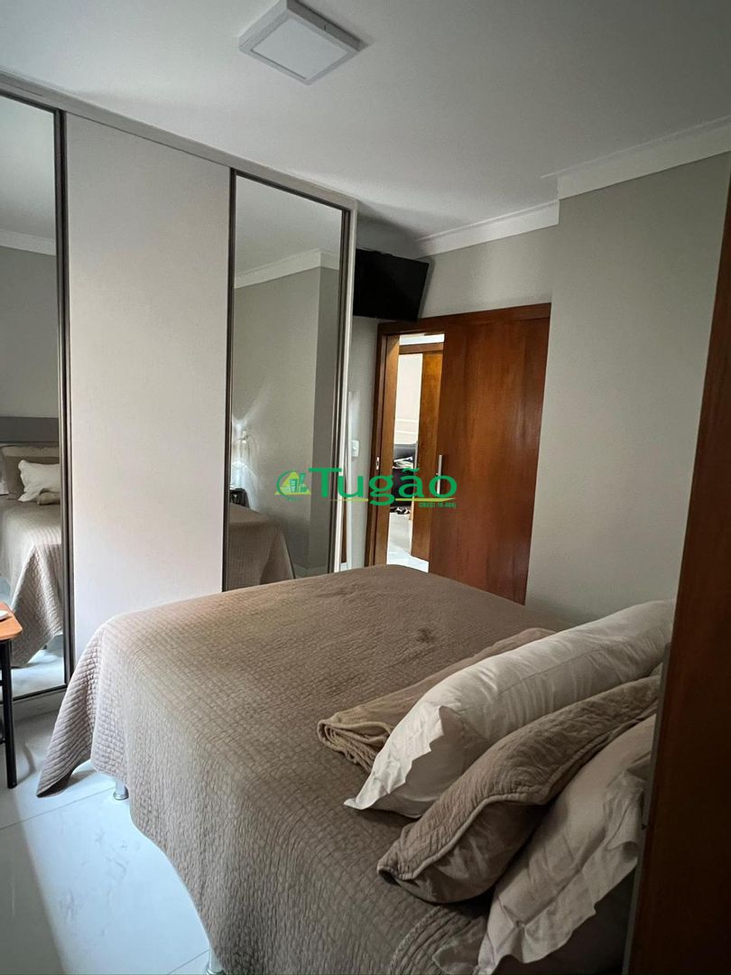 Casa de Condomínio com 2 quartos à venda, 200m² — foto 1 de 28