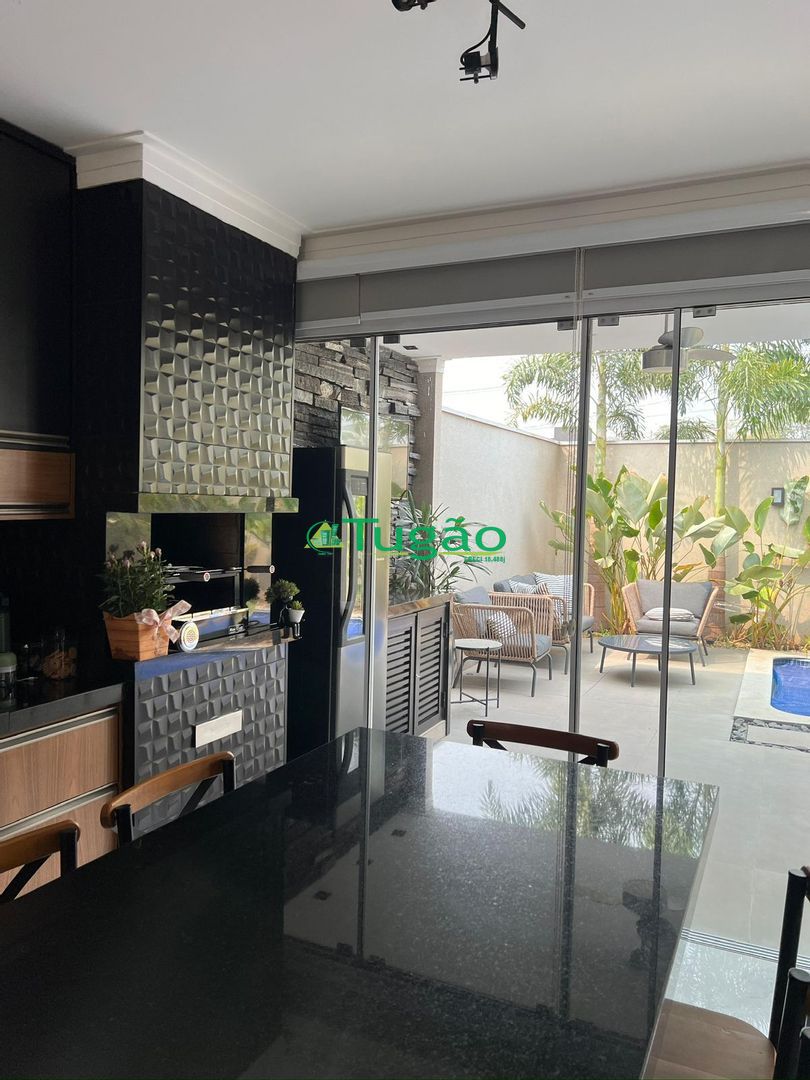 Casa de Condomínio com 2 quartos à venda, 200m² — foto 23 de 28