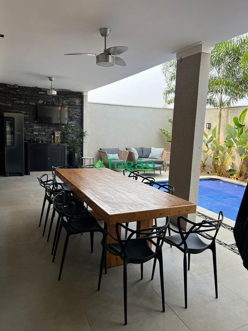 Casa de Condomínio com 2 quartos à venda, 200m² — foto 9 de 28