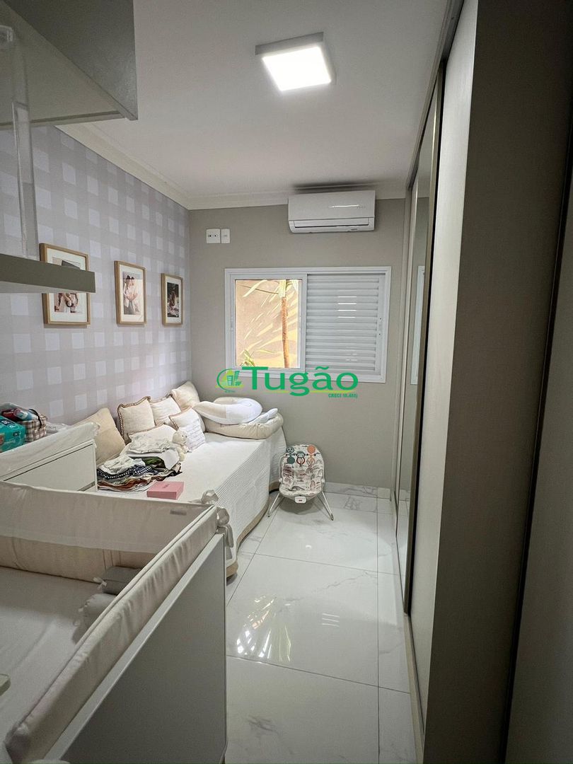 Casa de Condomínio com 2 quartos à venda, 200m² — foto 2 de 28