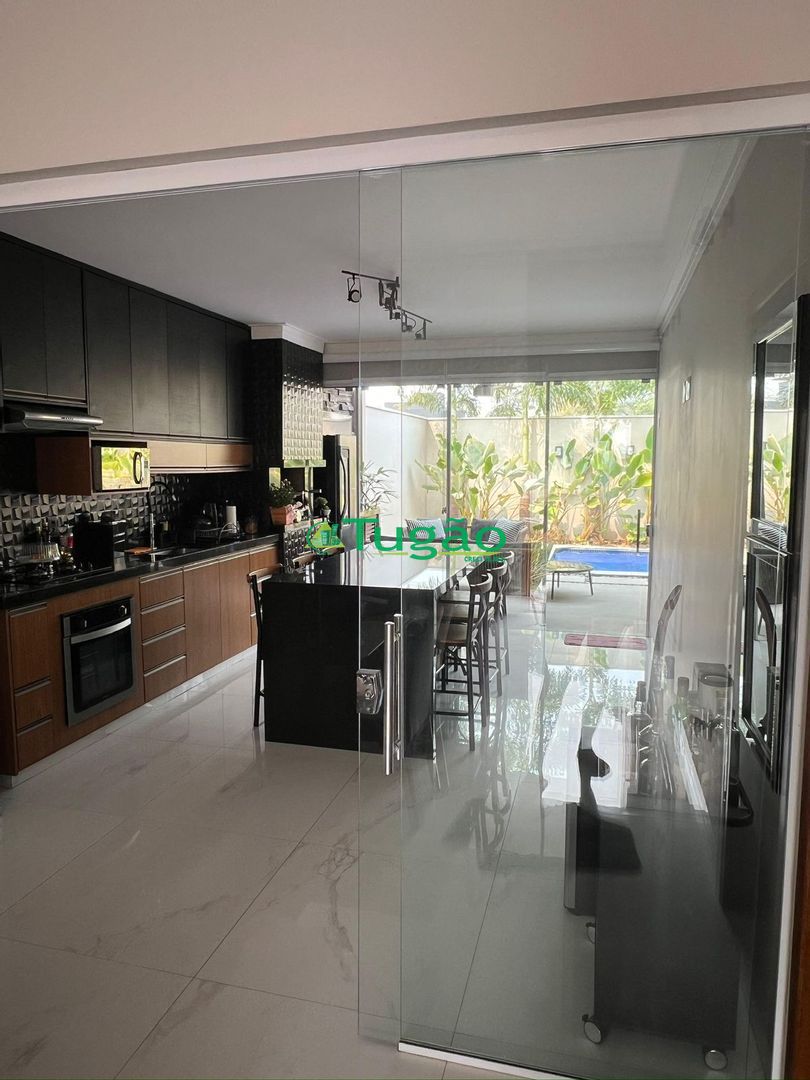Casa de Condomínio com 2 quartos à venda, 200m² — foto 17 de 28