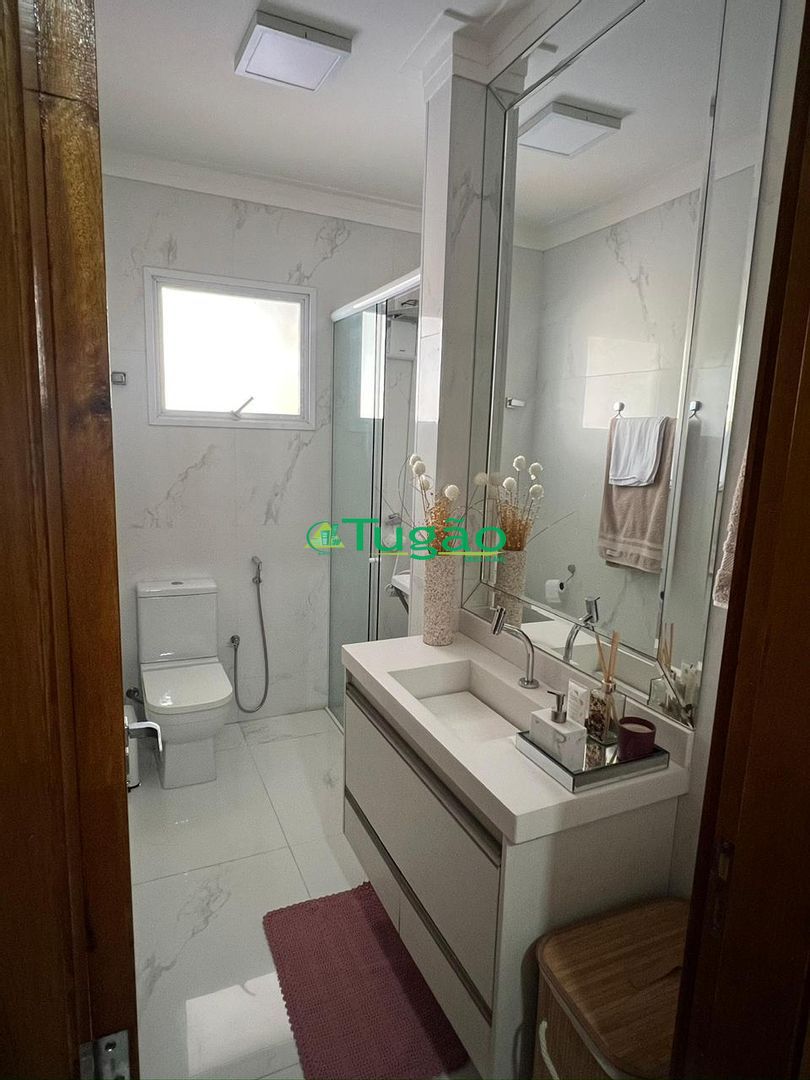 Casa de Condomínio com 2 quartos à venda, 200m² — foto 8 de 28