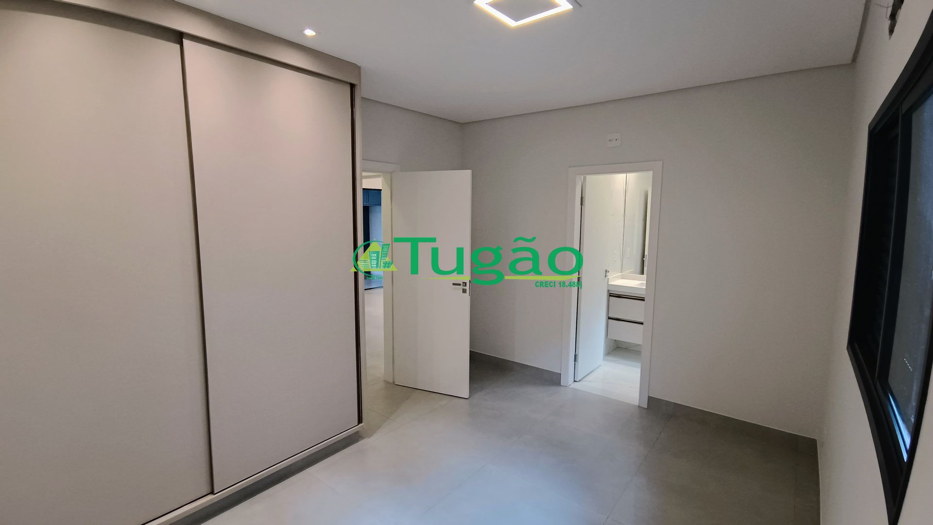 Casa de Condomínio com 3 quartos à venda, 240m² — foto 10 de 22