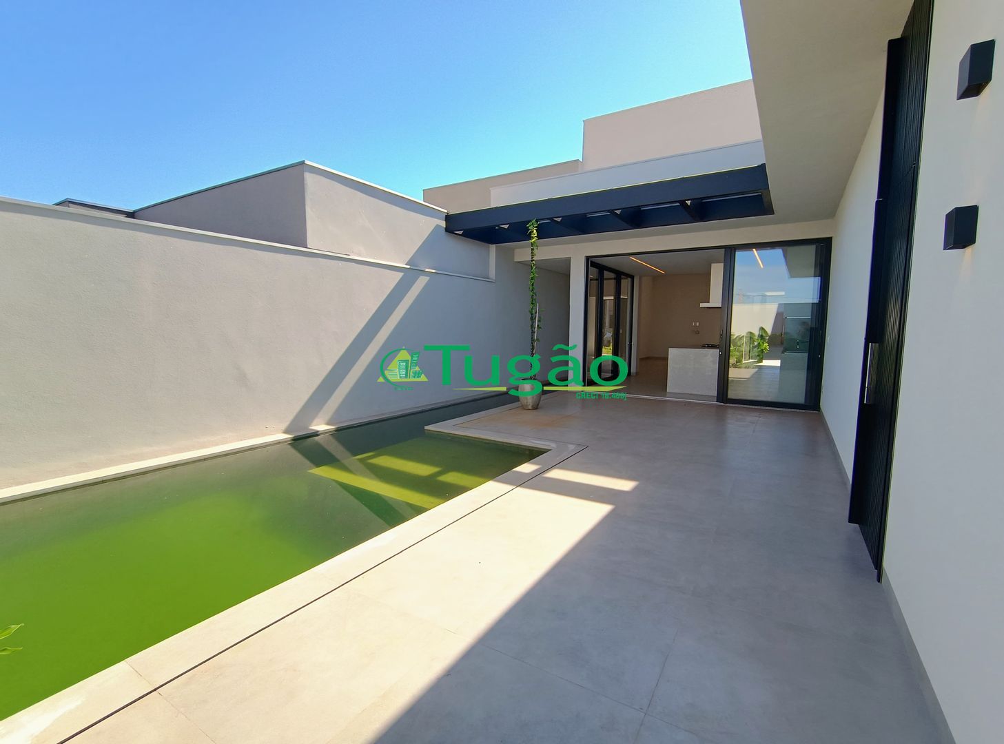 Casa de Condomínio com 3 quartos à venda, 225m² — foto 15 de 30