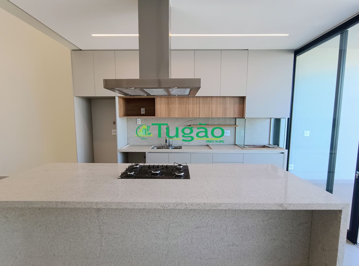 Casa de Condomínio com 3 quartos à venda, 225m² — foto 7 de 30