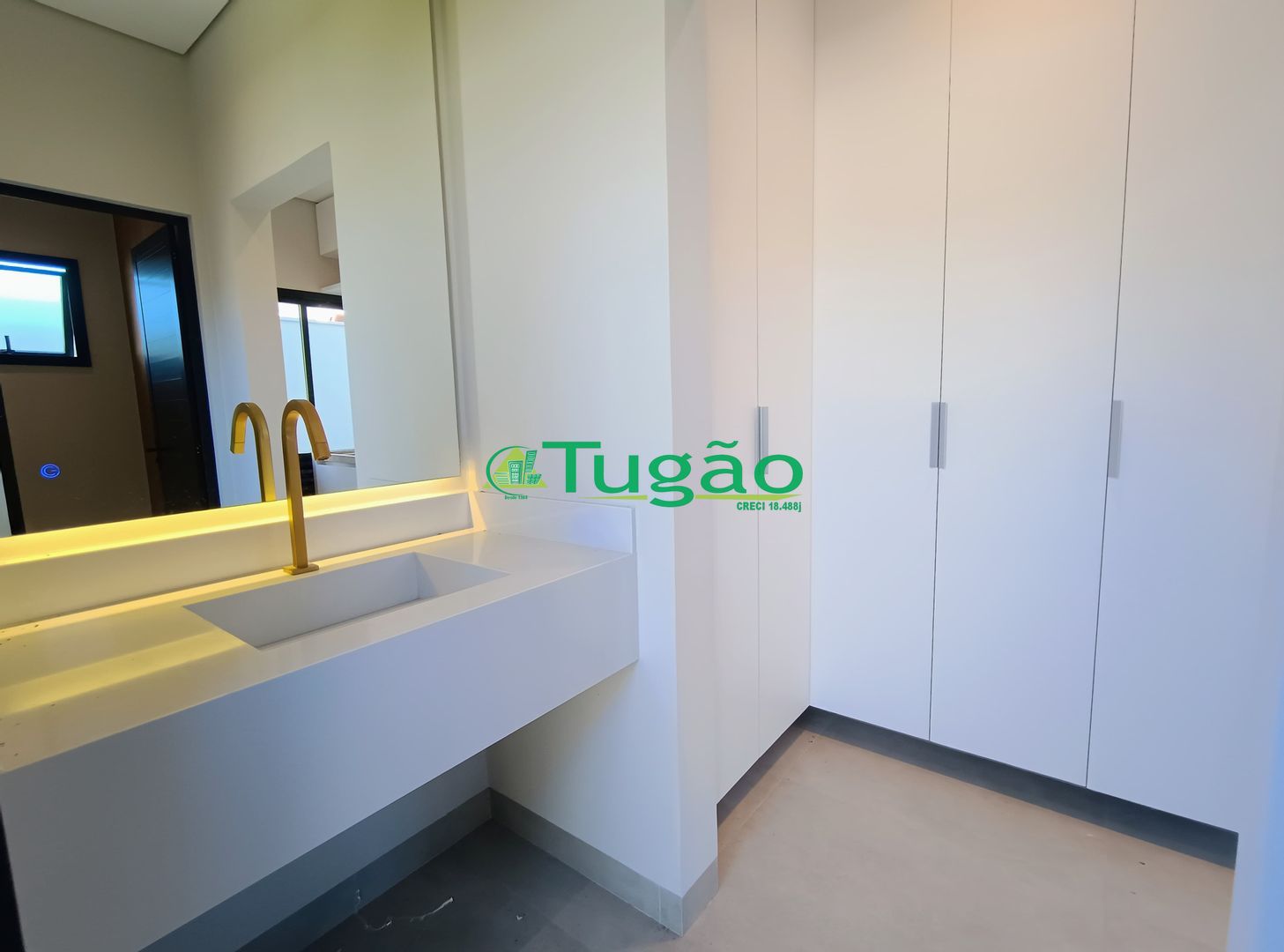 Casa de Condomínio com 3 quartos à venda, 225m² — foto 17 de 30