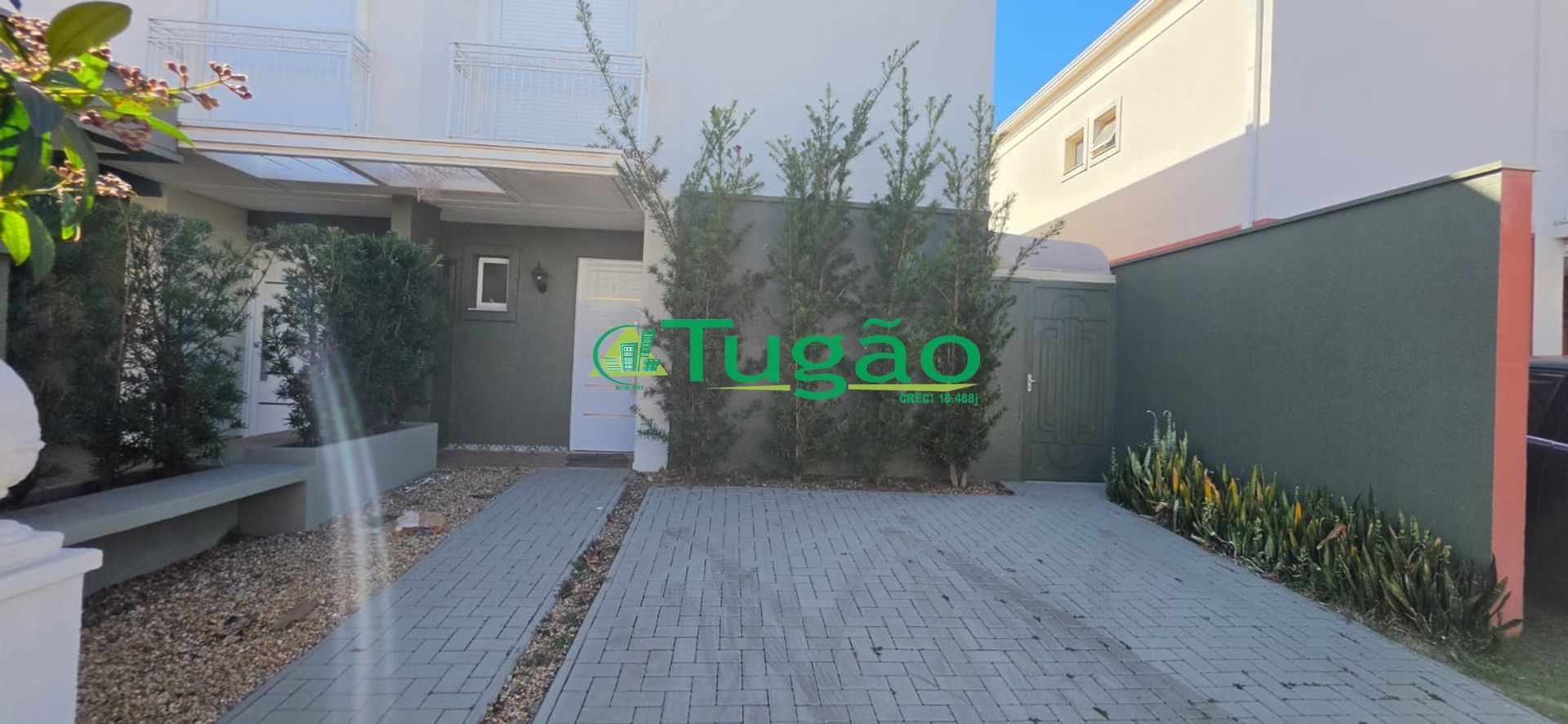 Casa de Condomínio com 3 quartos para aluguel, 90m² — foto 1 de 22