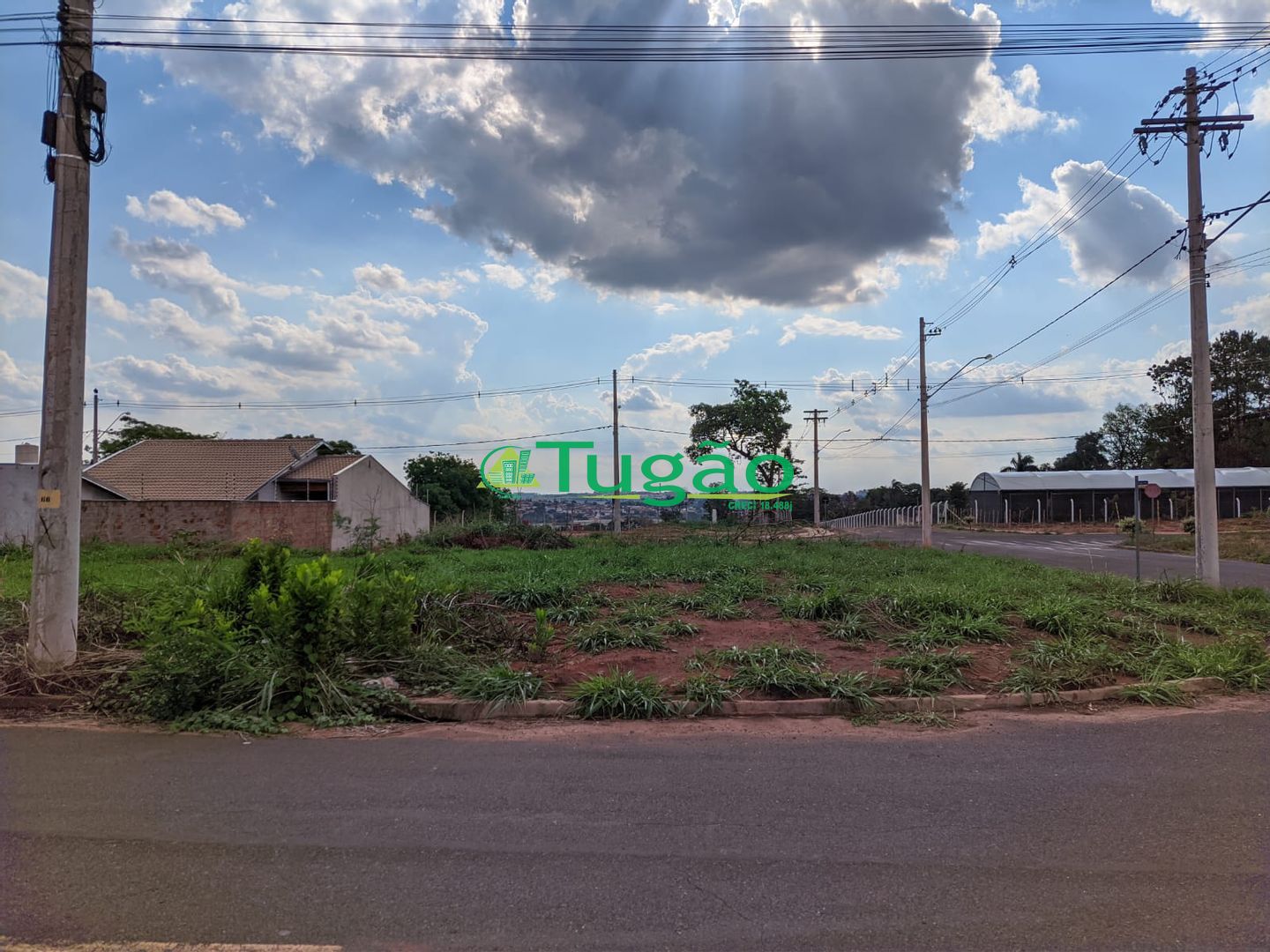 Terreno / Lote / Condomínio  à venda, 243m² — foto 2 de 2