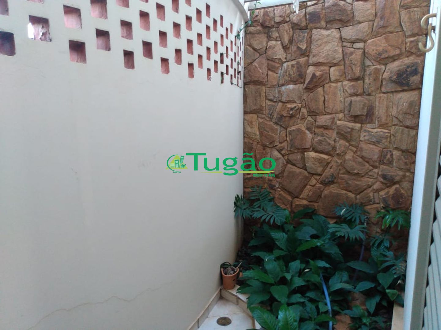 Casa com 3 quartos para aluguel, 410m² — foto 2 de 29