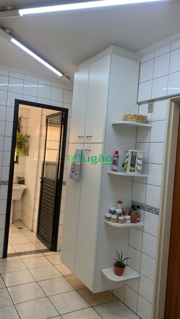 Apartamento com 3 quartos à venda, 95m² — foto 2 de 17