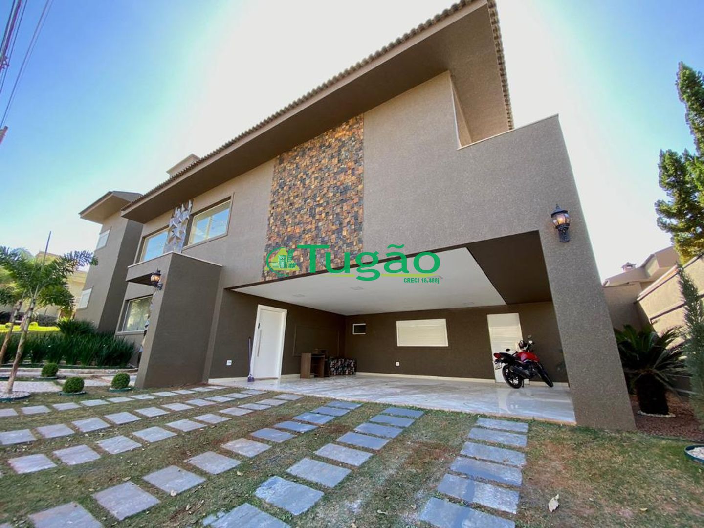 Casa de Condomínio com 4 quartos à venda, 380m² — foto 1 de 12