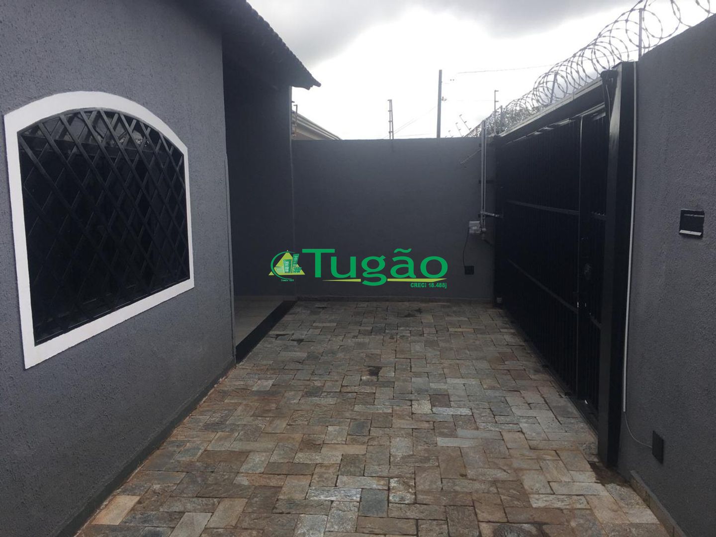 Casa com 2 quartos à venda, 140m² — foto 1 de 17