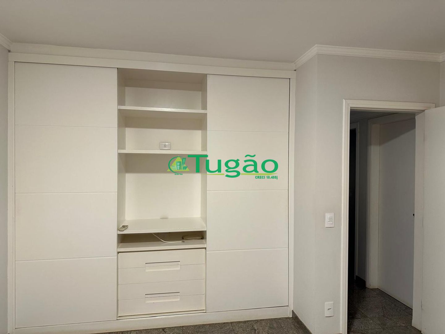 Apartamento com 3 quartos à venda, 328m² — foto 24 de 27