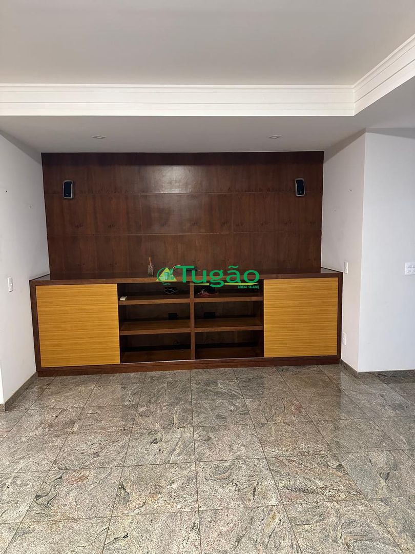 Apartamento com 3 quartos à venda, 328m² — foto 2 de 27