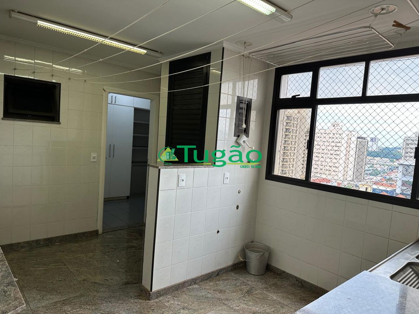 Apartamento com 3 quartos à venda, 328m² — foto 11 de 27