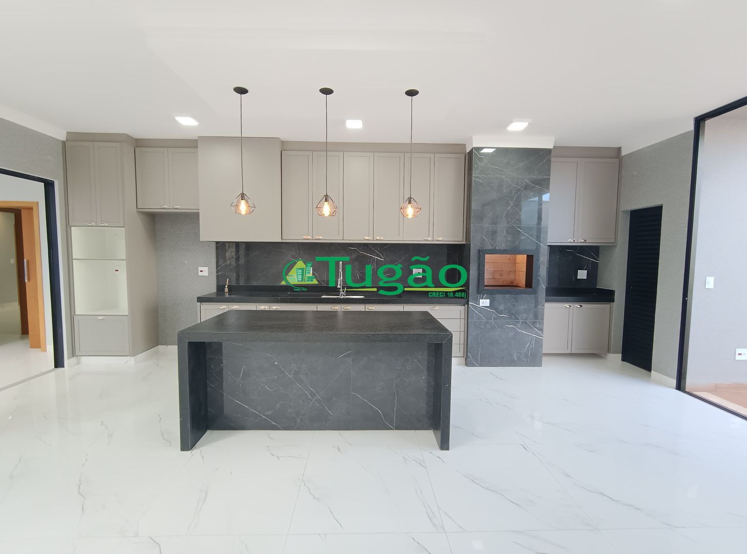 Casa de Condomínio com 3 quartos à venda, 217m² — foto 8 de 28