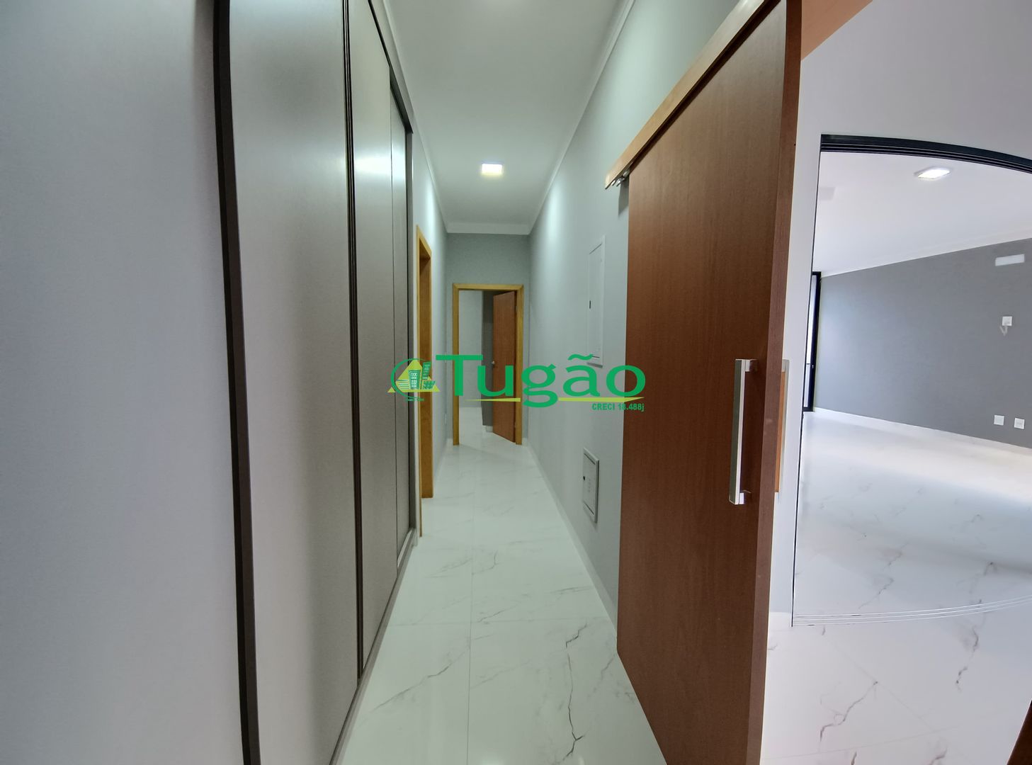 Casa de Condomínio com 3 quartos à venda, 217m² — foto 17 de 28