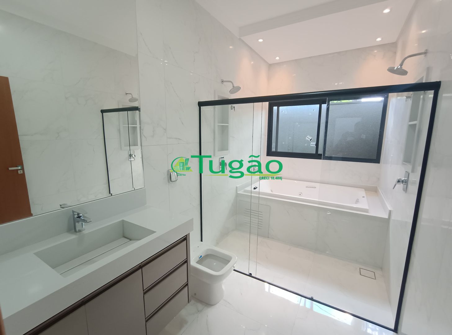 Casa de Condomínio com 3 quartos à venda, 217m² — foto 21 de 28