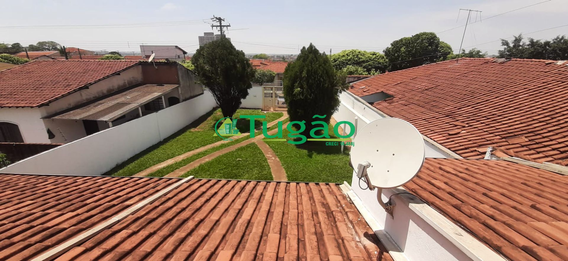 Casa com 3 quartos à venda, 209m² — foto 2 de 20