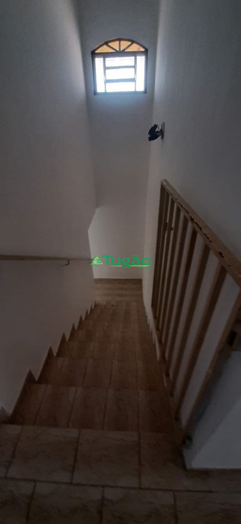 Casa com 3 quartos à venda, 209m² — foto 3 de 20