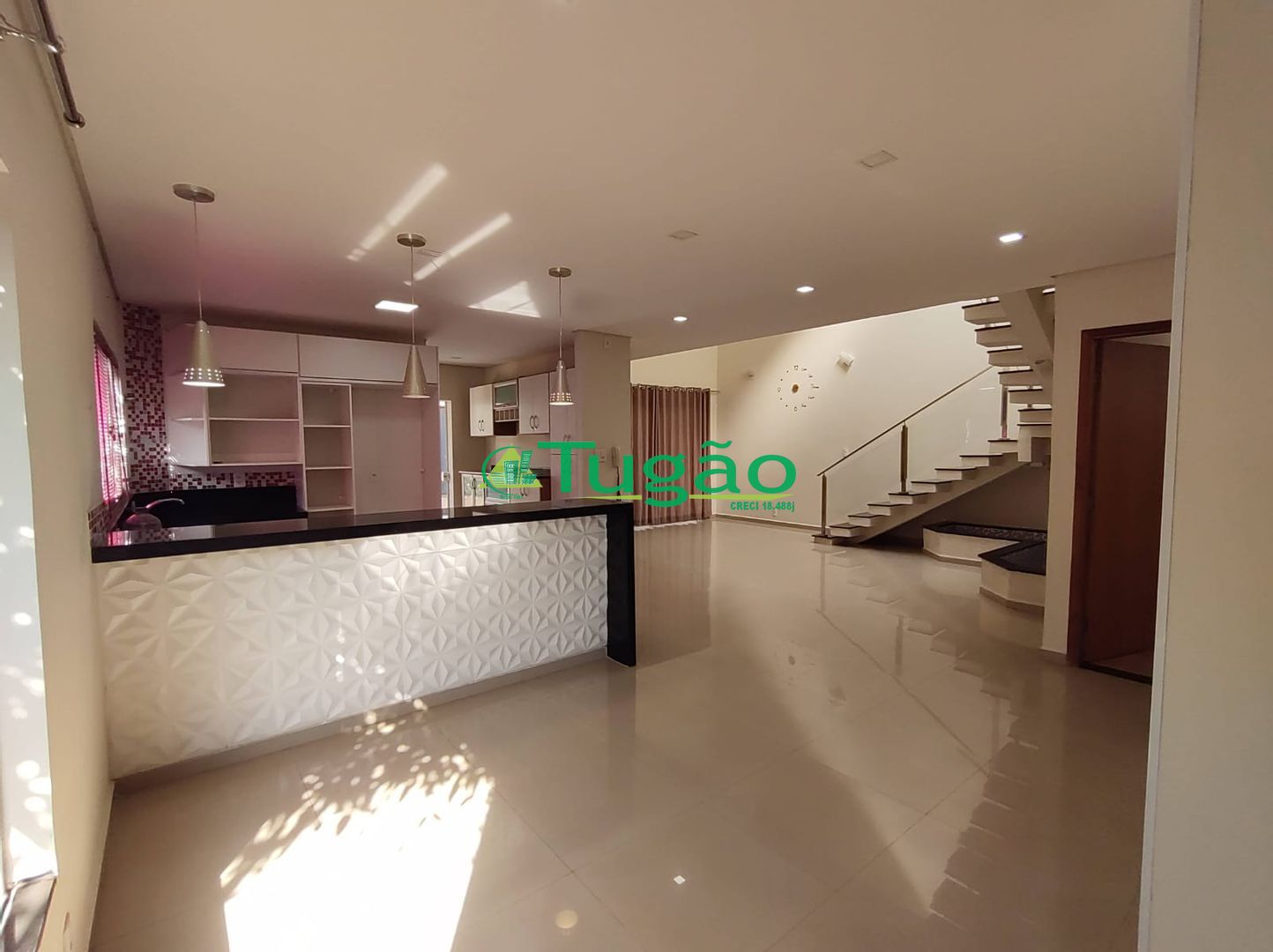 Casa de Condomínio com 3 quartos à venda, 284m² — foto 18 de 29