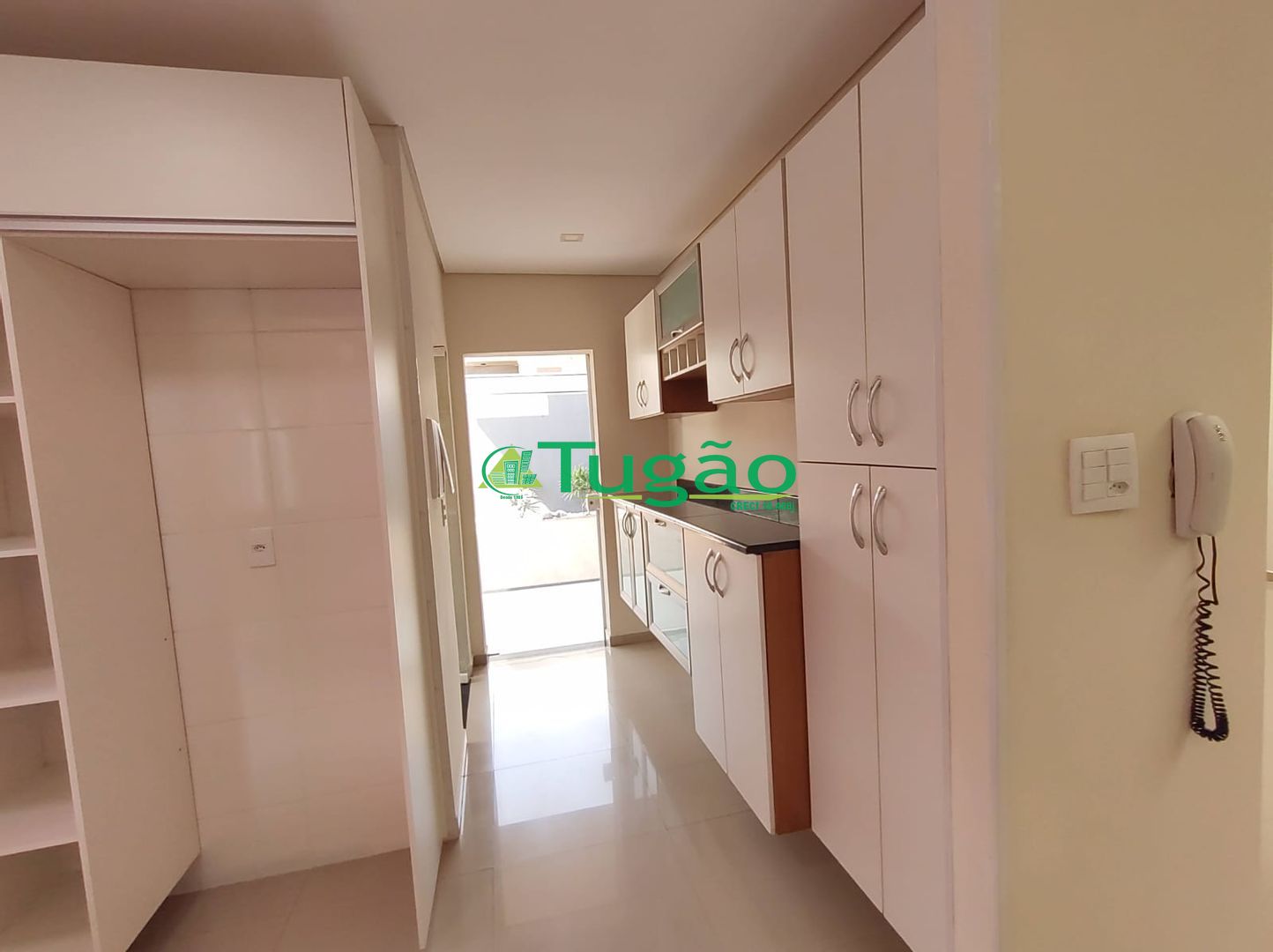 Casa de Condomínio com 3 quartos à venda, 284m² — foto 13 de 29