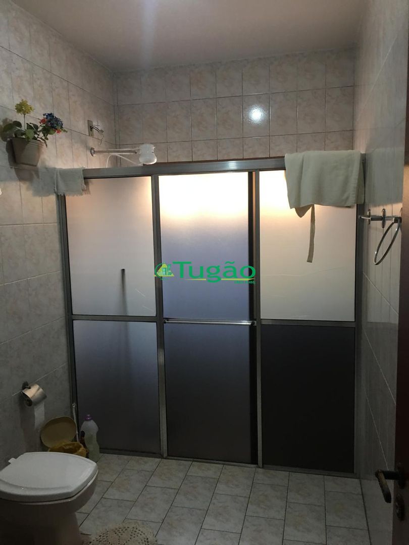 Casa com 3 quartos à venda, 128m² — foto 8 de 21