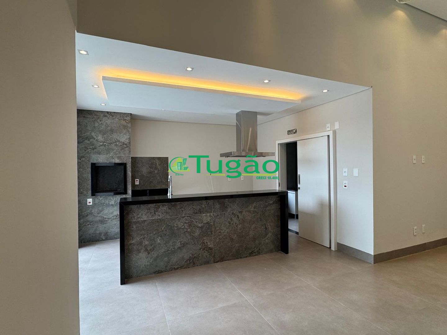 Casa de Condomínio com 3 quartos à venda, 184m² — foto 18 de 51
