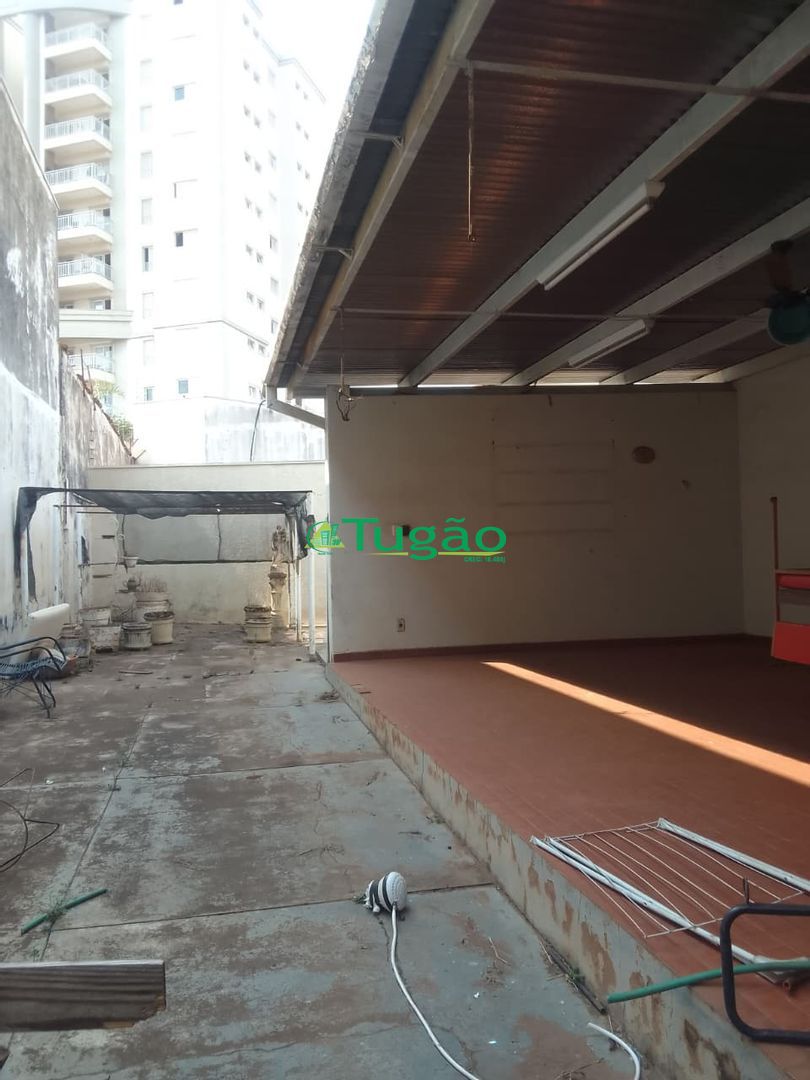 Casa com 3 quartos à venda, 190m² — foto 1 de 6