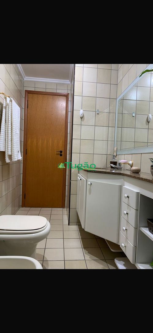 Apartamento com 3 quartos à venda, 128m² — foto 23 de 46