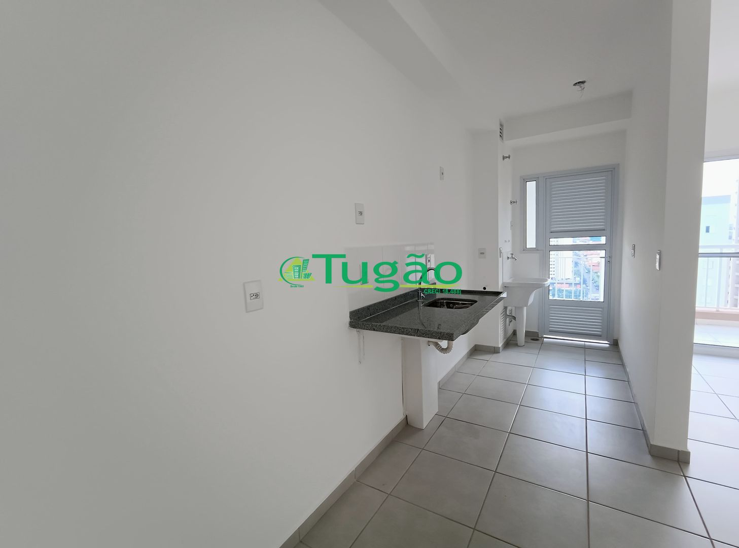Apartamento com 3 quartos à venda, 76m² — foto 1 de 9