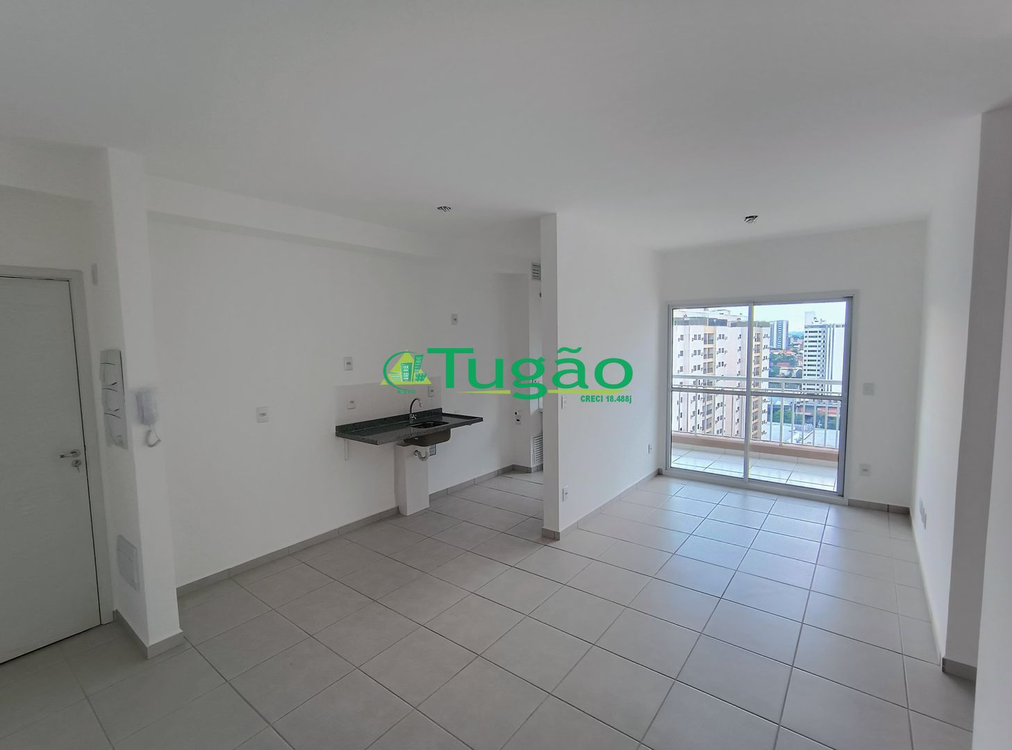 Apartamento com 3 quartos à venda, 76m² — foto 3 de 9