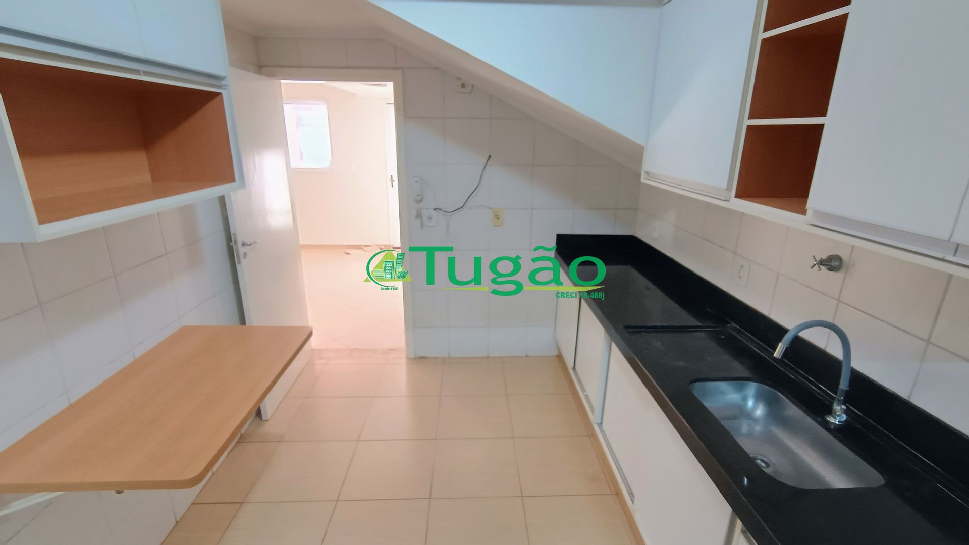 Casa de Condomínio com 3 quartos à venda, 178m² — foto 3 de 14