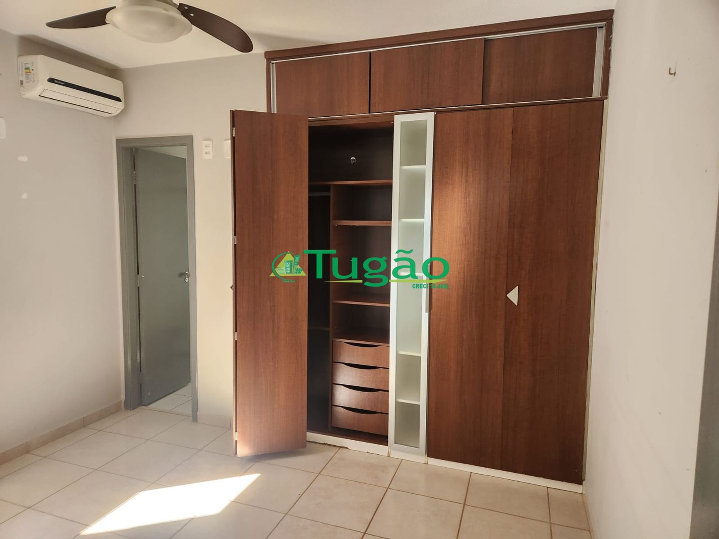 Casa de Condomínio com 3 quartos para aluguel, 200m² — foto 13 de 20