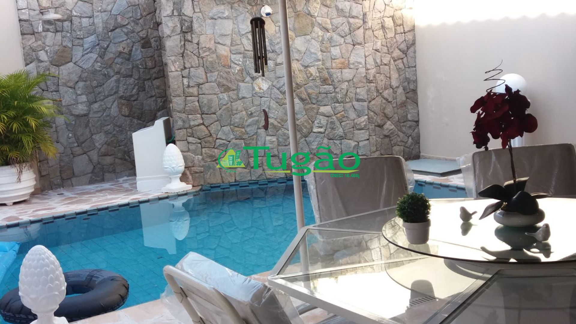 Casa de Condomínio com 5 quartos para aluguel, 460m² — foto 2 de 25