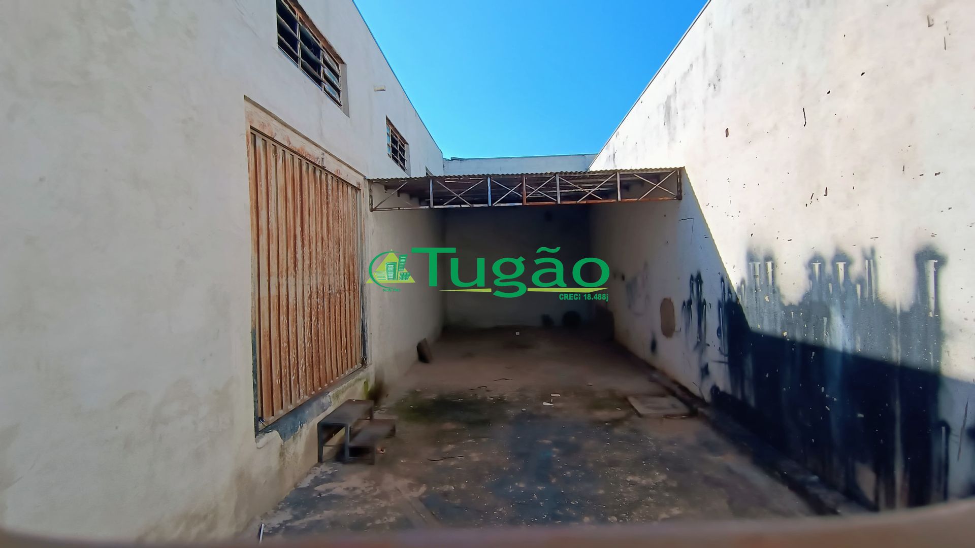 Loja / Salão / Ponto Comercial  à venda, 132m² — foto 2 de 2