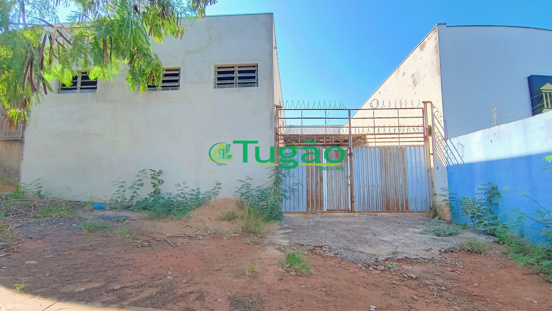 Loja / Salão / Ponto Comercial  à venda, 132m² — foto 1 de 2