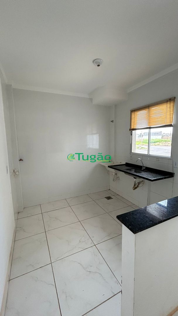 Apartamento com 2 quartos à venda, 42m² — foto 2 de 7