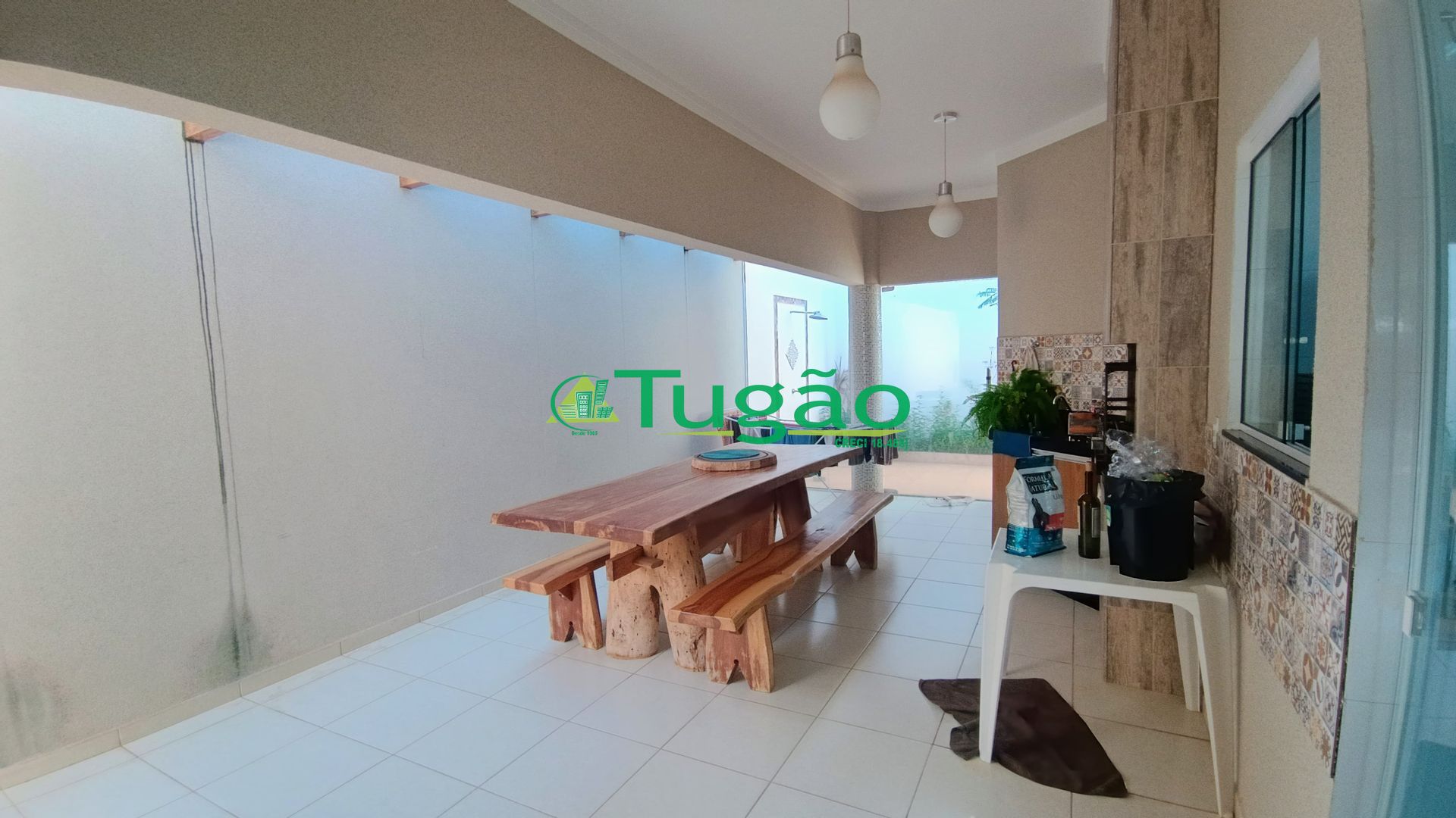 Casa com 3 quartos à venda, 145m² — foto 4 de 17