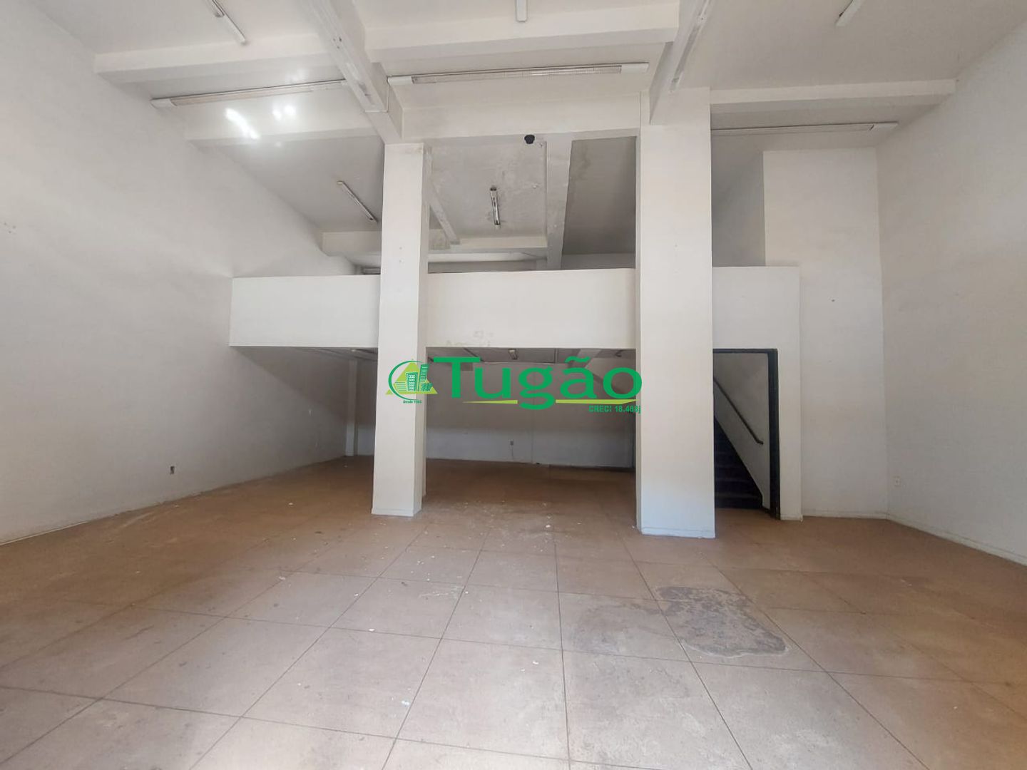 Loja / Salão / Ponto Comercial  para aluguel, 150m² — foto 2 de 5