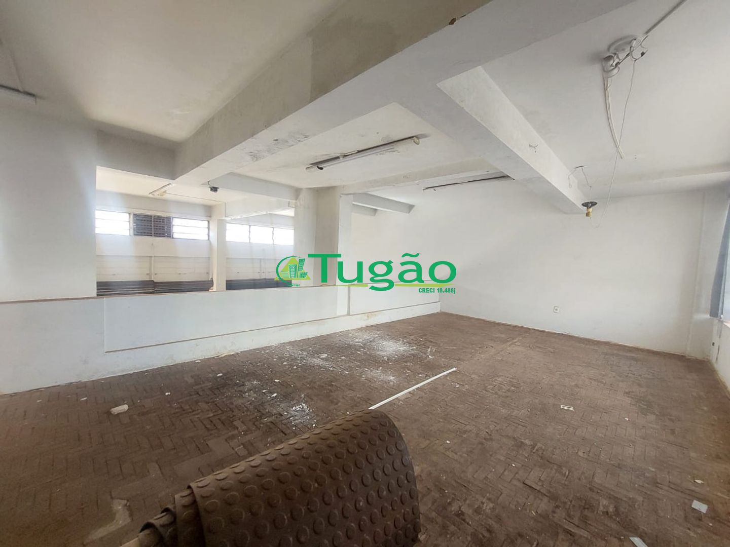 Loja / Salão / Ponto Comercial  para aluguel, 150m² — foto 1 de 5