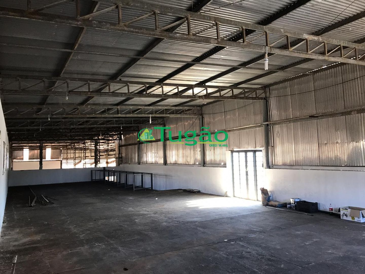 Galpão / Depósito / Armazém  à venda, 2300m² — foto 3 de 7