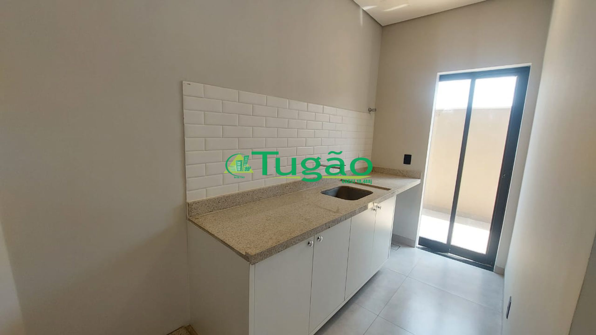 Casa de Condomínio com 3 quartos à venda, 300m² — foto 15 de 24