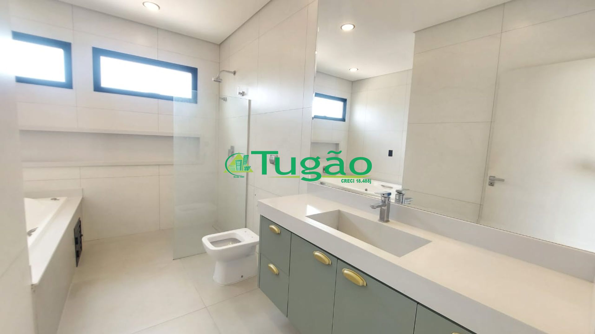 Casa de Condomínio com 3 quartos à venda, 300m² — foto 16 de 24