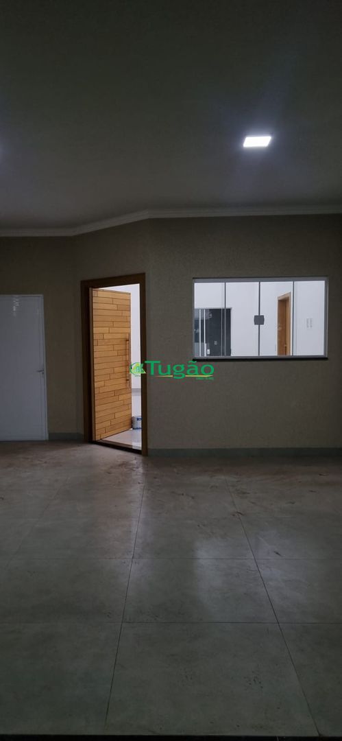 Casa com 3 quartos à venda, 139m² — foto 1 de 17