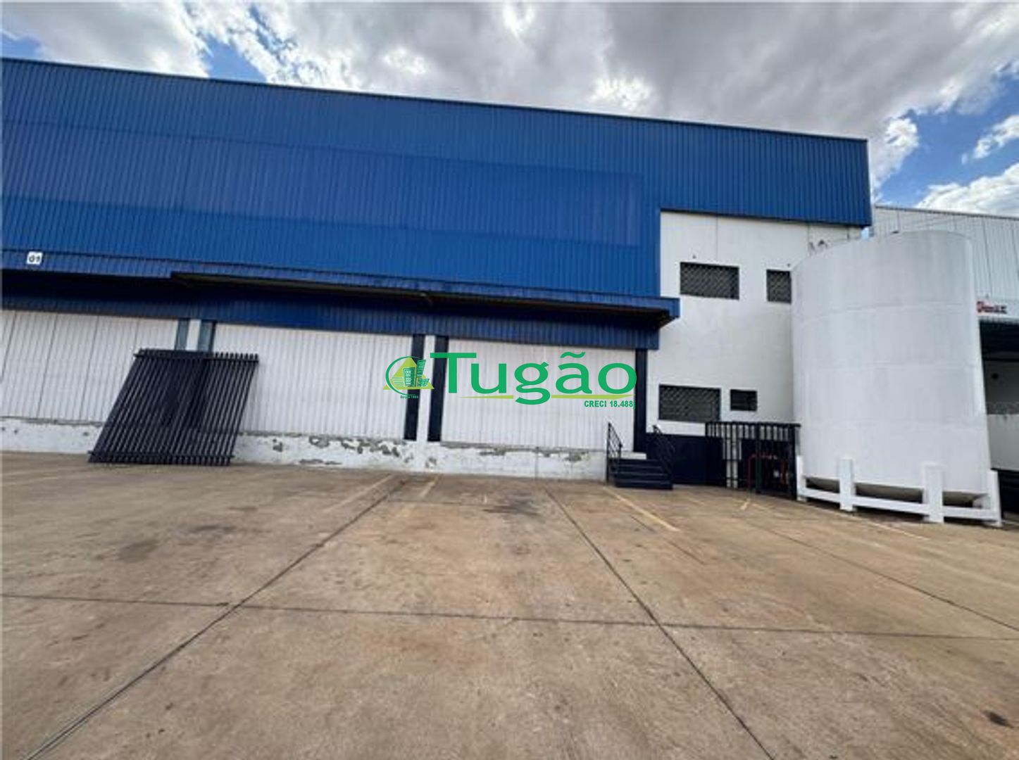 Loja / Salão / Ponto Comercial  para aluguel, 1250m² — foto 2 de 11