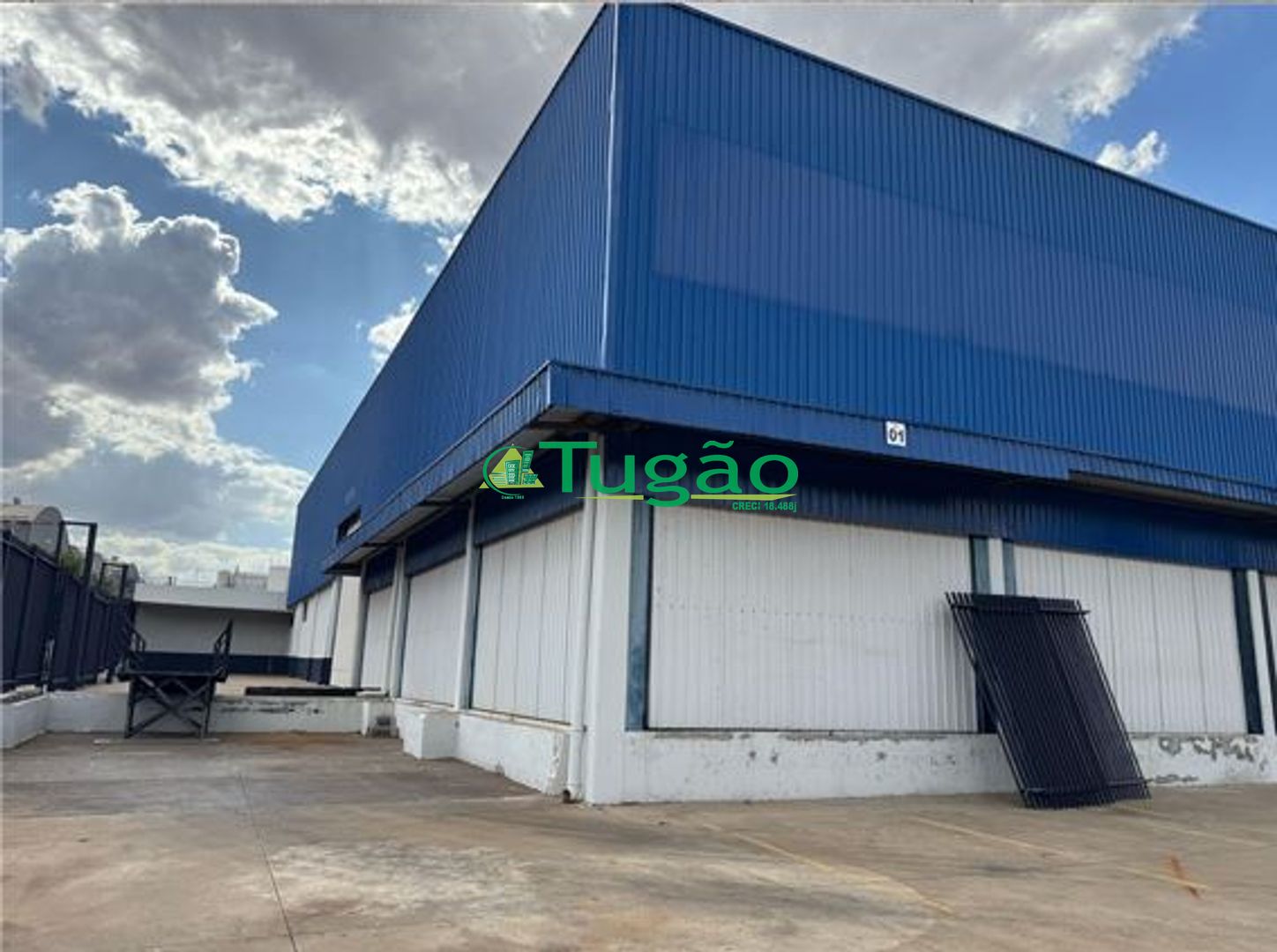 Loja / Salão / Ponto Comercial  para aluguel, 1250m² — foto 1 de 11