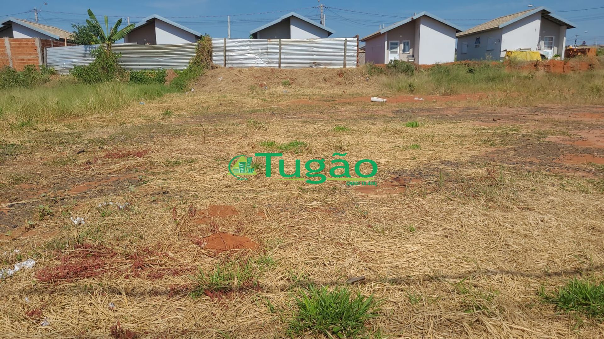 Terreno / Lote / Condomínio  à venda, 214m² — foto 1 de 1