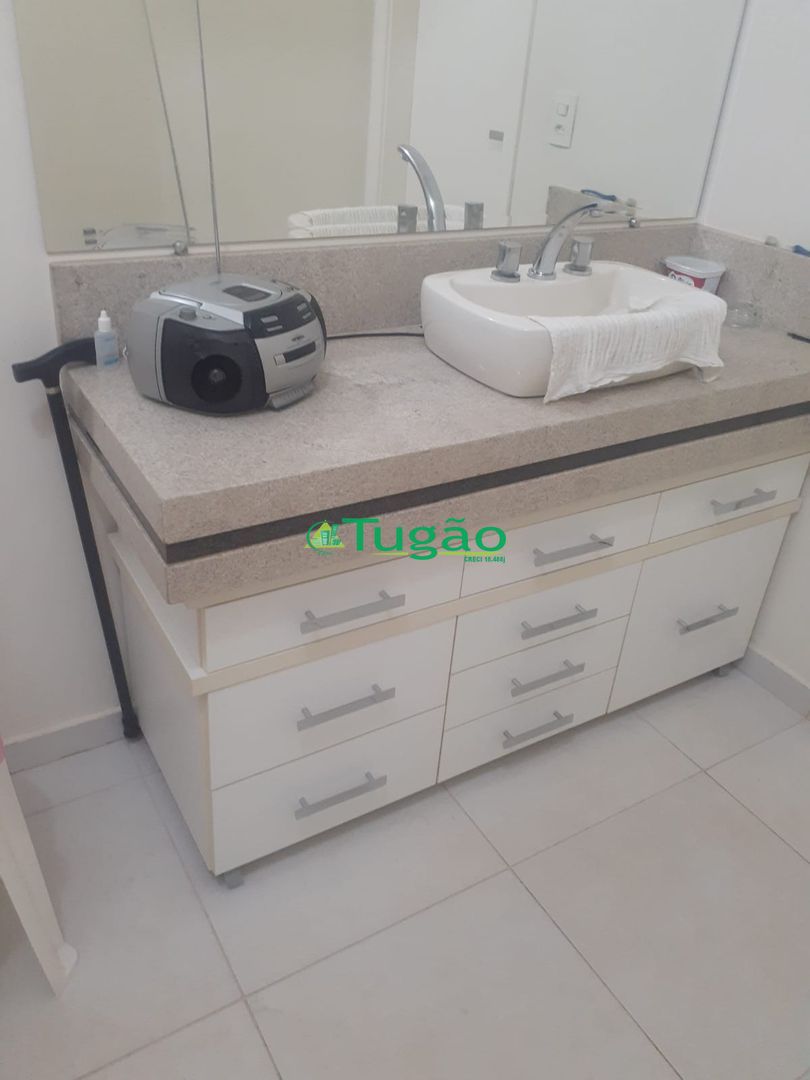 Casa com 3 quartos à venda, 230m² — foto 15 de 18